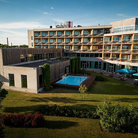 Georg Ots Spa Hotel Kuressaare Kültér fotó