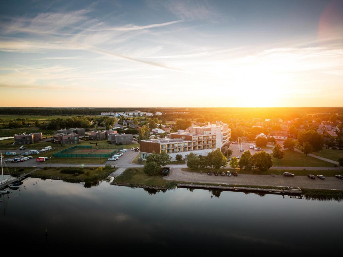 Georg Ots Spa Hotel Kuressaare Kültér fotó