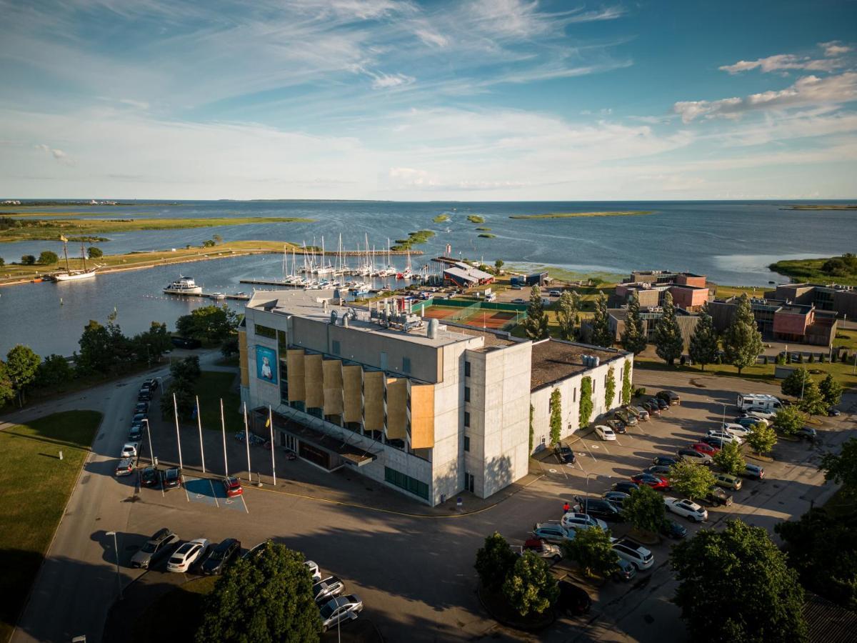 Georg Ots Spa Hotel Kuressaare Kültér fotó
