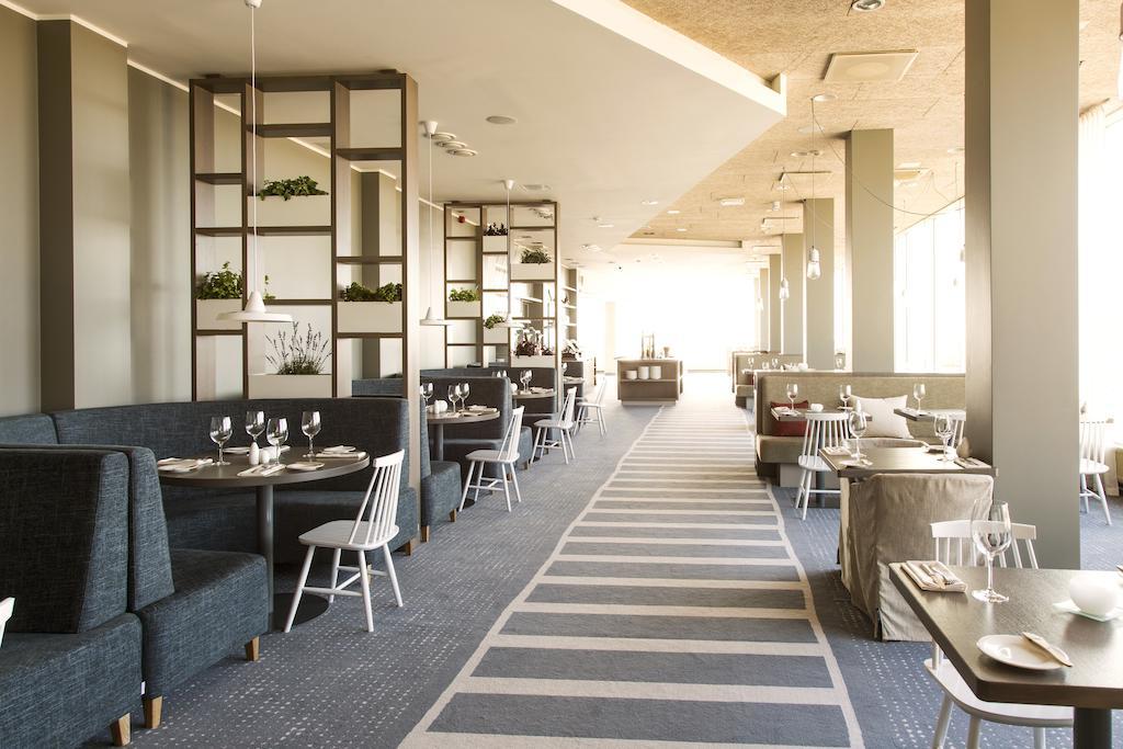 Georg Ots Spa Hotel Kuressaare Kültér fotó